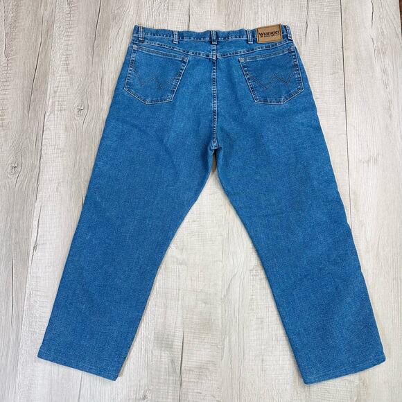 Wrangler Rugged Wear Medium Wash High Rise Jeans Womens 40x27.5" Western Country - Picture 3 of 7
